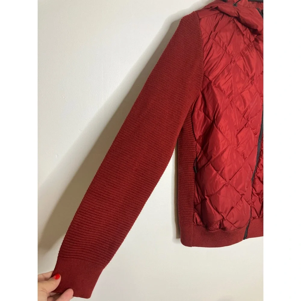 Canada Goose HyBridge Knit Hoody Mens Medium Red Hybrid Down merino wool Jacket